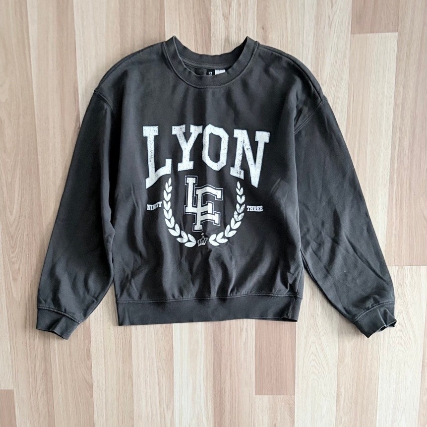 h&m sweatshirt crop น้ำตาล