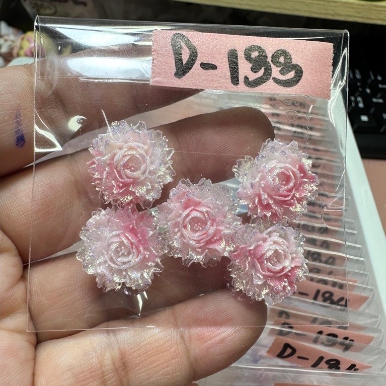 D 101-D200 20มิล/5ชิ้น 10 ถุงขึ้นไป มีราคาส่งค่ะ เรซิ่นดอกไม้ ตกแต่งยาดม งานdiy พร้อมส่งในไทย