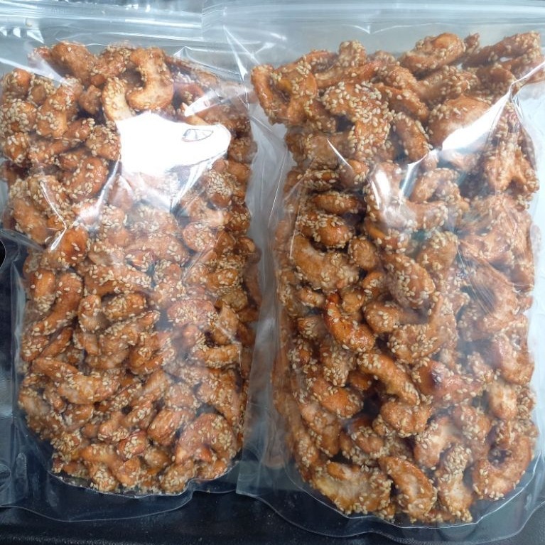 มะม่วงหิมพานต์กรอบแก้วแบบเม็ดซีก ขนาด 500 กรัม 2 ถุง