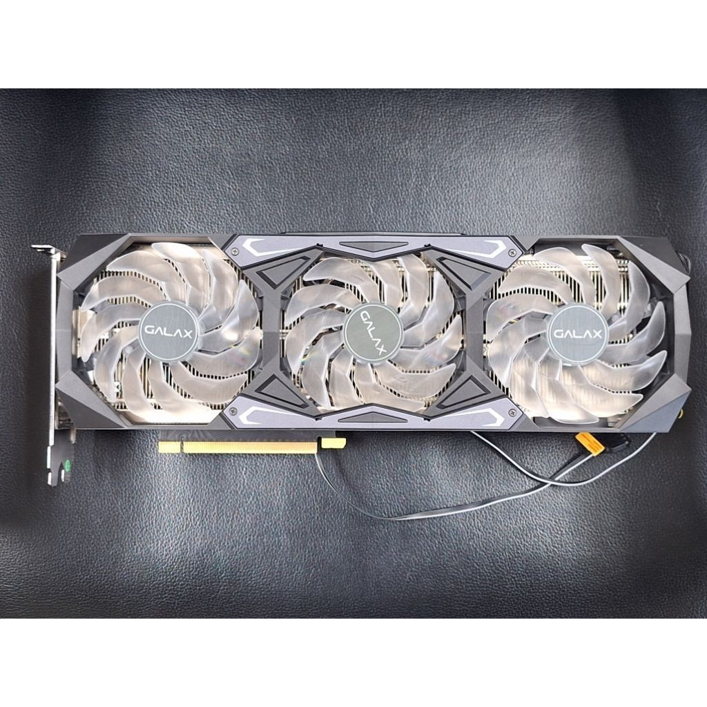 การ์ดจอมือ✌️GALAX GEFORCE RTX 3070 TI SG (1-CLICK OC) - 8GB GDDR6X