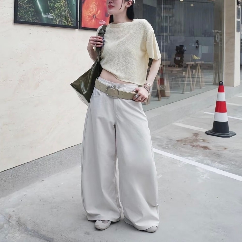 Akkara Studio (อ่านรายละเอียดก่อนสั่ง โปรดตรวจสอบไซท์ มั่นใจใส่ได้ค่อยสั่งไม่รับคืนค่า) : กางเกงจากแ