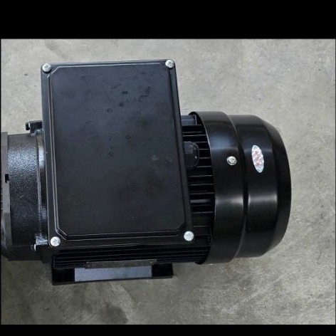 มอเตอร์3แรงม้า220v1430รอบใช้กับหัวปั๊มแรงดันสูง