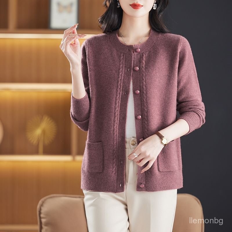 เสื้อกันหนาวคนแก่✨เสื้อคลุมสุดชิค💘◊เสื้อคาร์ดิแกนแม่👚 สีพื้น แฟชั่นใหม่ มีสองกระเป๋า เสื้อหนาวไหมพรม ผ้านิ่มมาก ใส่สบา - รูปที่ 5