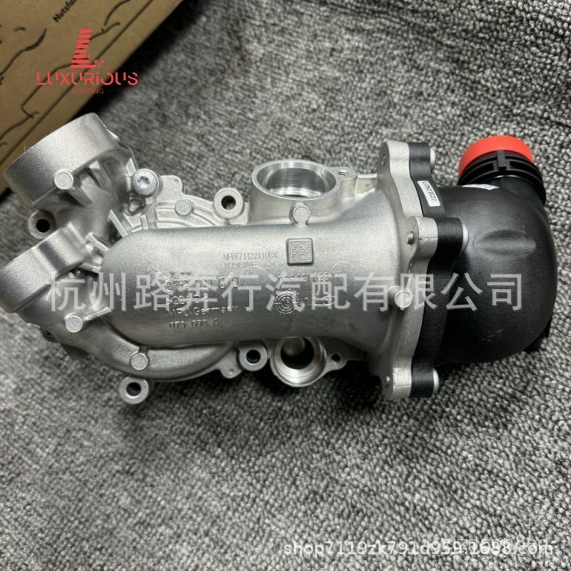 079121010B 079121010B/079121013B/J/R Applicable to Bentley Flying Spur Continental4.0T Water Pump 3S