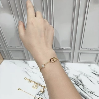 สร้อยข้อมือแฟชั่นออริ petit สแตนเลสแท้ ไม่ลอก ไม่ดำ มาพร้อมอปก.ครบเซ็ต สวยหรู ดูดี