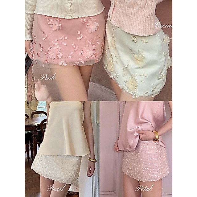 Rene_club - La Fleur skirt กระโปรงสั้น เอวต่ำผ้าซาตินดอกไม้ (กรุณาอ่านรายละเอียดก่อนกดสั่งซื้อค่ะ)