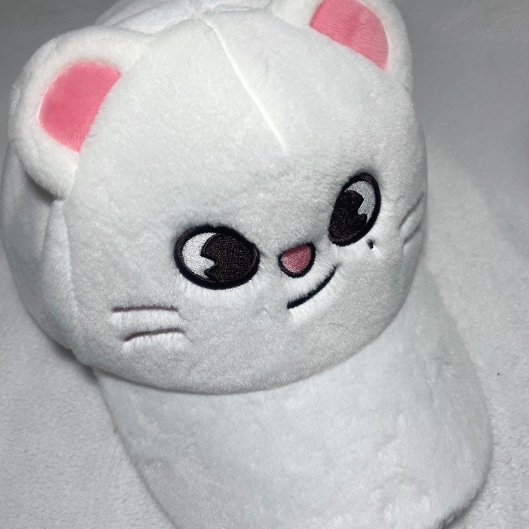 SKZOO PLUSH CAP Jiniret (Hyunjin)