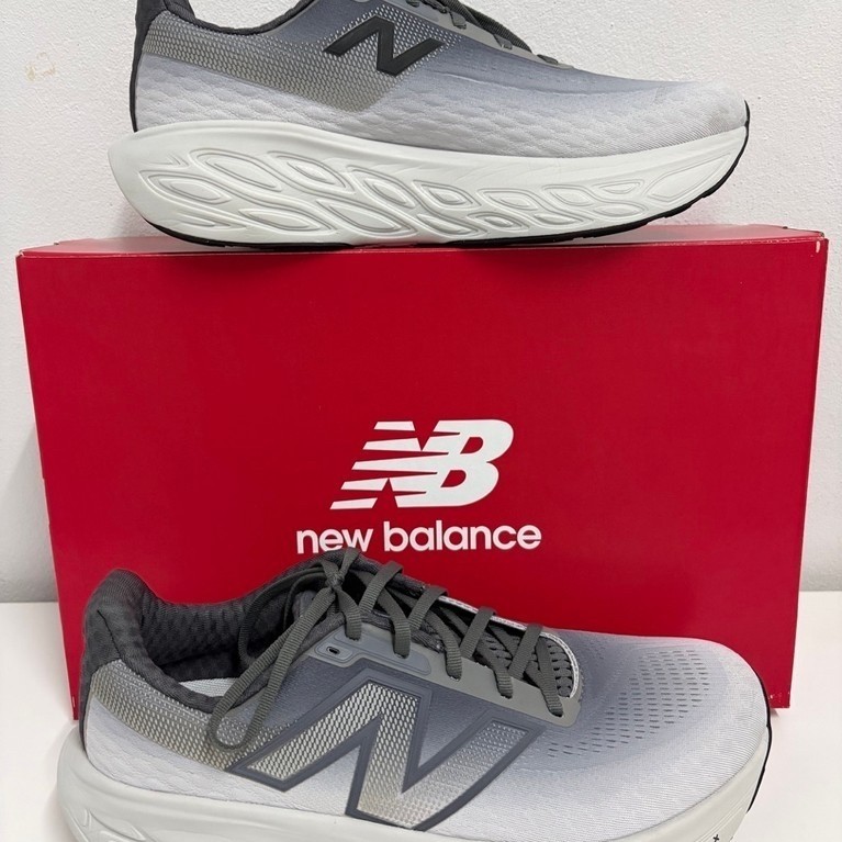 New Balance 1080 V14 ผู้ชาย Size US10 หน้ากว้าง(Wide) มือ2‼️สภาพใหม่มากๆ ของแท้100%