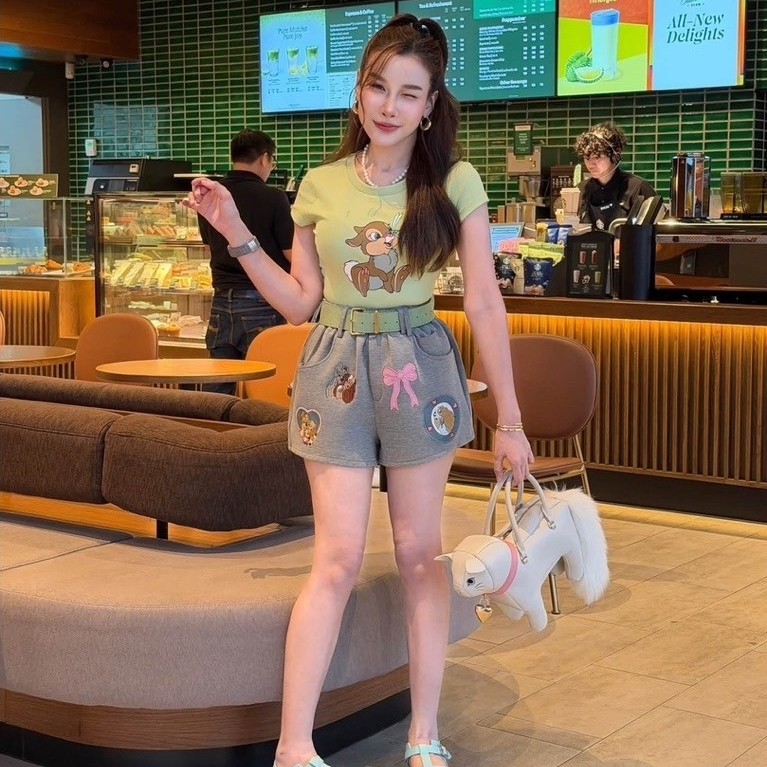 Jidapa ,Valley   girl เซต 3 ชิ้น Setผ้าวอม+กางเกง+เสื้อ+เข็มกลัด Size.S มือ2