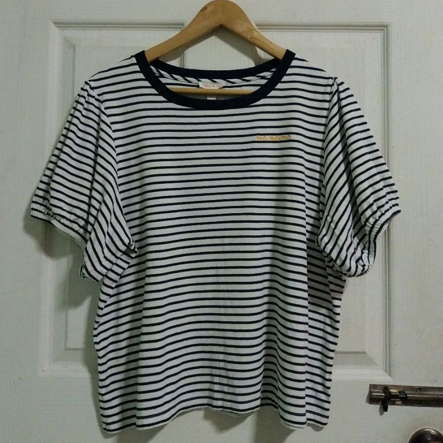 เสื้อยืดลายริ้วแบรนด์  riley & rae