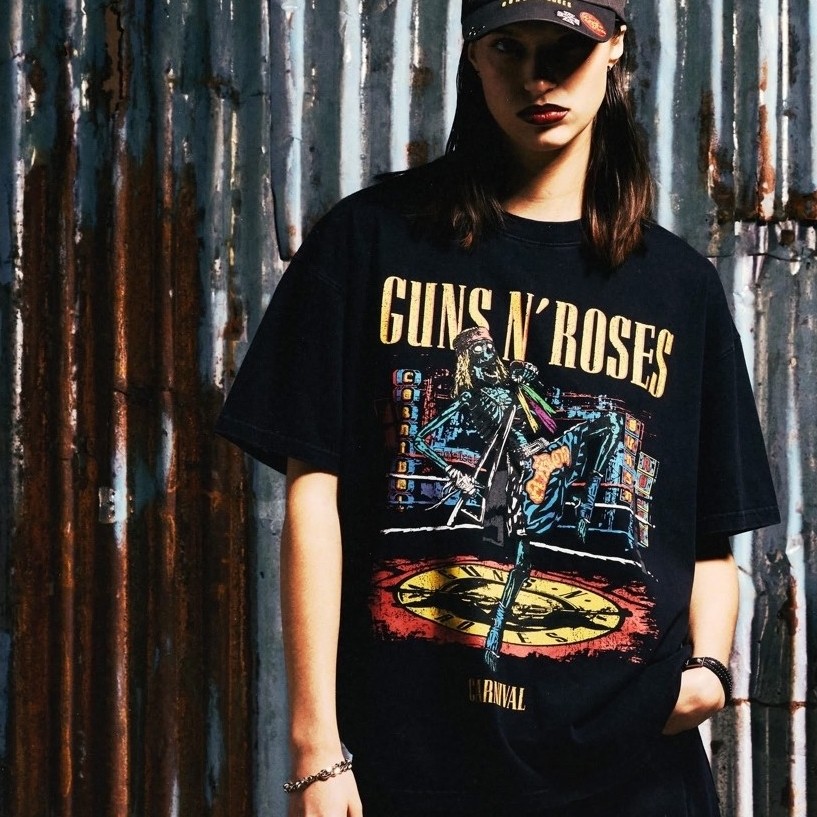 (💯มือ1ของแท้พร้อมส่ง)(🚛กทม.ส่งด่วน) CARNIVAL X GUNS N ROSES MUAY-THAI OVS T-SHIRT