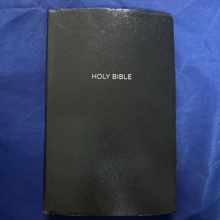 holy bible nkjv มือสองสภาพเก่า