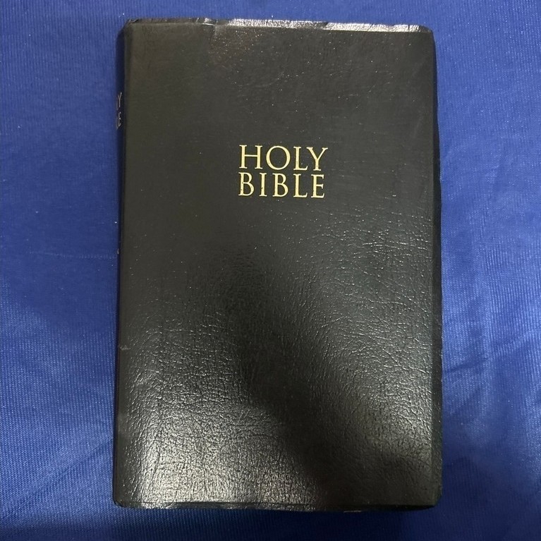 holy bible niv มือสองสภาพอ่าน