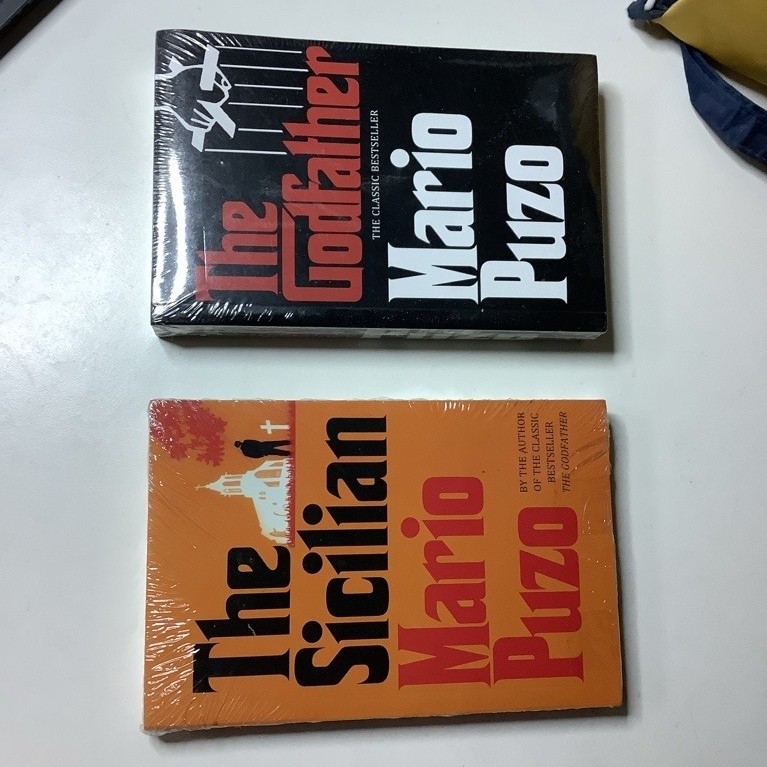 มือ1 (ซีนถุงใส) หนังสือนิยายภาษาอังกฤษ เดอะ ซซิเลียน ,The Godfather : The classic bestseller  By Mario Puzo โมริโอ พูโซ