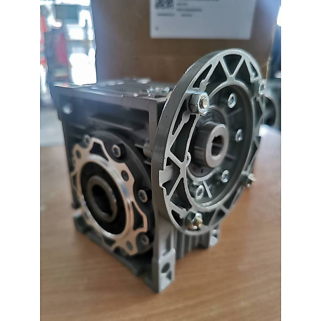 Transmax Worm Gear NMRV 050 (MHR) 1:7.5-1:100 เกียร์ทด เกียร์ตัวหนอน เกียร์ทดรอบ วอร์มเกียร์ NMRV050