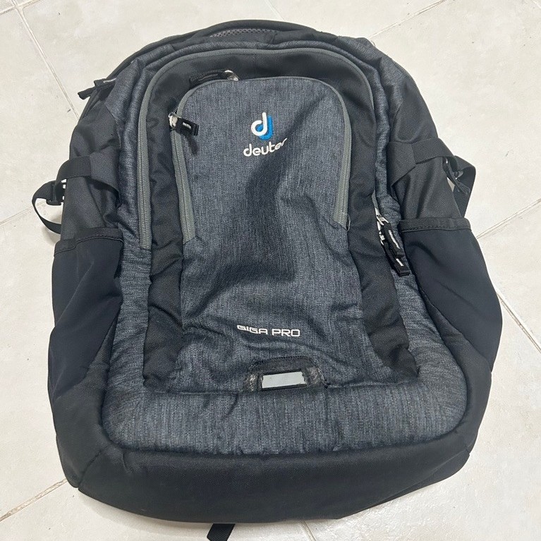 ส่งต่อ กระเป๋าสะพายหลัง deuter สภาพดี