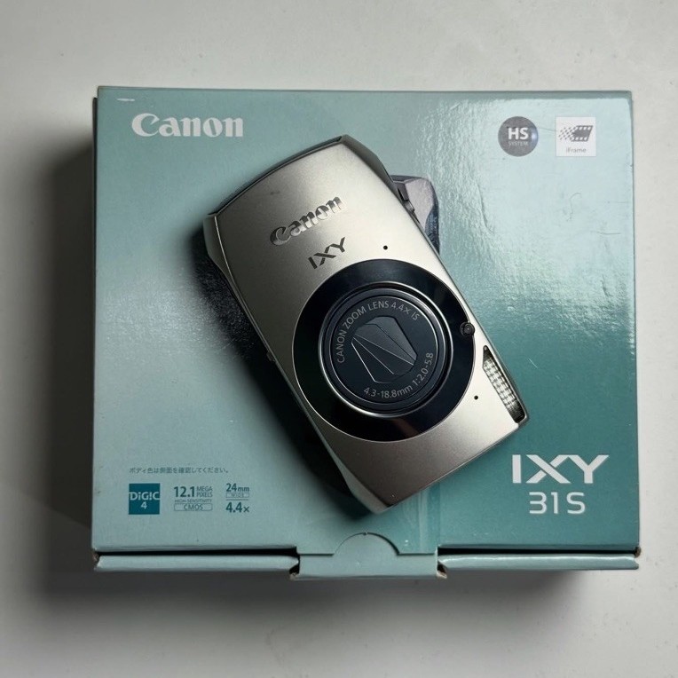 Canon IXY 31s boxset