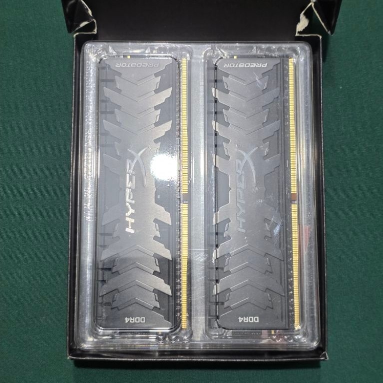 (แรมพีซี) DDR4 3200MHz KINGSTON HyperX PREDATOR 16GB (8GBx2) DDR4/3200