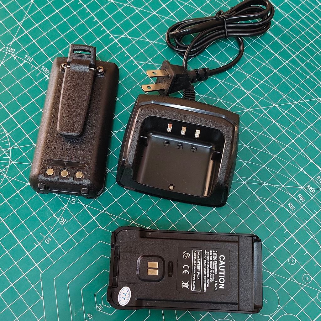#UV808แท่นชาร์จแบตเตอรี่วิทยุสื่อสารICOM UV808,UV191,UV809