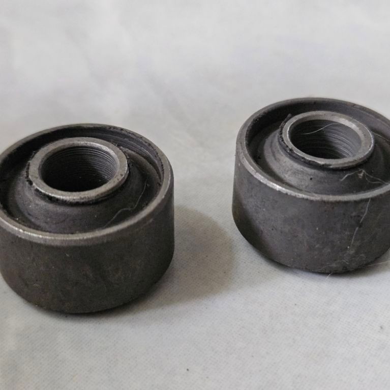 (ราคาต่อ1คู่) บู๊ธขายึดฝาเบรคหน้า (บู๊ธกระดูกหมา) Honda C92 C95 CS92 Benly CB92 C72 C77 CA92 CA95 CA