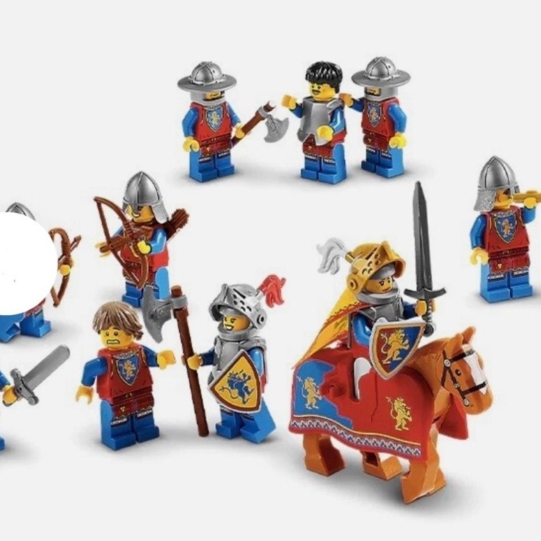 LEGO Minifigure Lion Knight from 10305