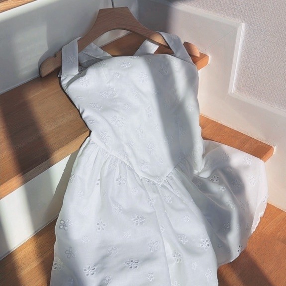 TheBlancPale: ✨Maeve Mini dress น้องมินิเดรสฟีลหวานละมุน น่ารักแบบคุณหนู