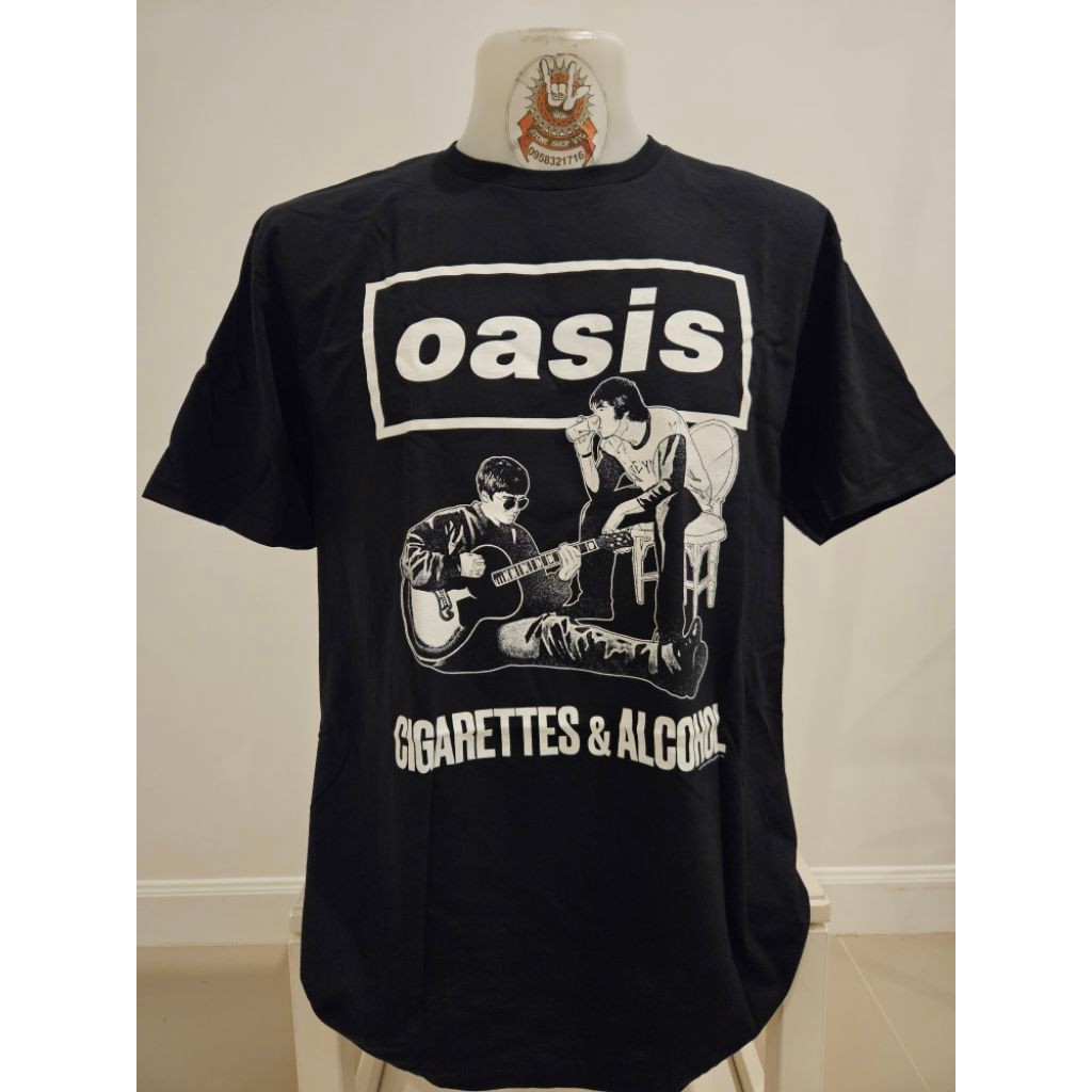 เสื้อวง Oasis (โอเอซิส)  เสื้อวงงานลิขสิทธิ์แท้ นำเข้า-UK สินค้ามือ1 ป้ายGildan ของแท้ ราคา ถูกที่สุด ดีลบีเคเค แกลเลอรีภาพที่ 2