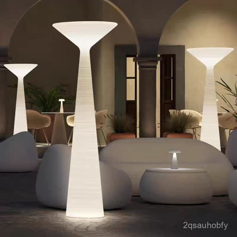 Italian Style Outdoor Villa Courtyard Hotel Lobby Landscape Floor Lamp Simple Design Floor Lamp for 