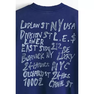 H&M(เอชแอนด์เอ็ม) เสื้อสเวตเชิ้ตพิมพ์ลายทรงโอเวอร์ไซส์ Men Oversized Fit Printed sweatshirt 1313233_1