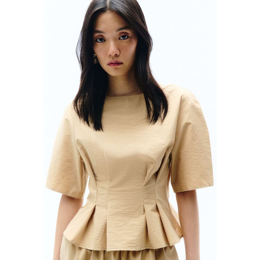H&M(เอชแอนด์เอ็ม) เสื้อคอเรือเอวเข้ารูป Women Waisted boat-neck top 1322360_1
