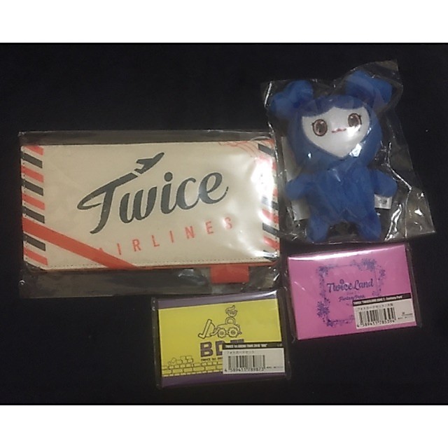 TWICE JAPAN สินค้าอย่างเป็นทางการ