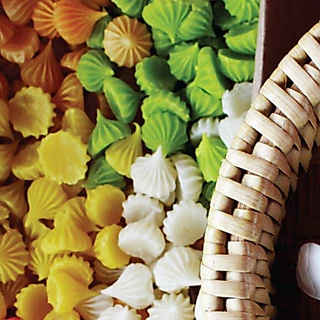 อาลัวใหญ่ เเพ็คพร้อมทาน ขนมหวาน ลุงอเนกขนมหวานเมืองเพ็ชร์ เมืองเพชรบุรี