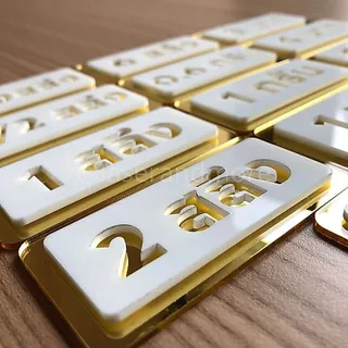 (GM) ป้ายอะคริลิคมิลเลอร์ สีทองขาว ป้ายราคาทองคำ 2 สลึง - 2 บาท ขนาด 4x8cm
