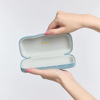 PLM (plume.bkk) กล่องใส่แว่น เนื้อกำมะหยี Velvet Sunglasses Case