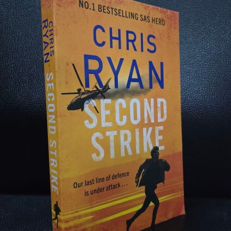 (M1)(หนังสือภาษาอังกฤษพร้อมส่ง) SECOND STRIKE