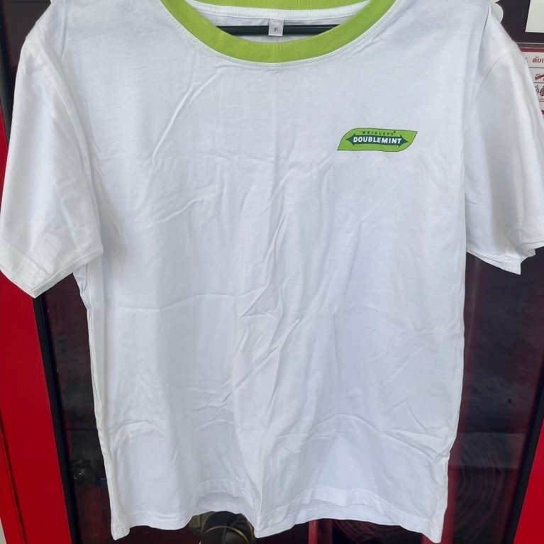 มือสอง เสื้อ โลโก้สกรีนลาย Wrigley's Doublemint
