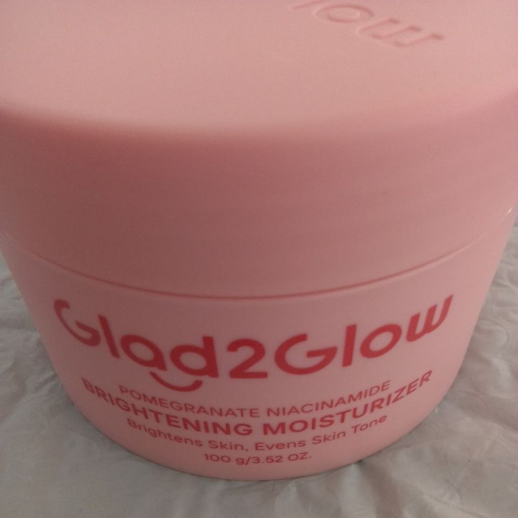100กรัมGLAD2GLOW POMEGRANATE NIACINAMIDE BRIGHTENING MOISTURIZER