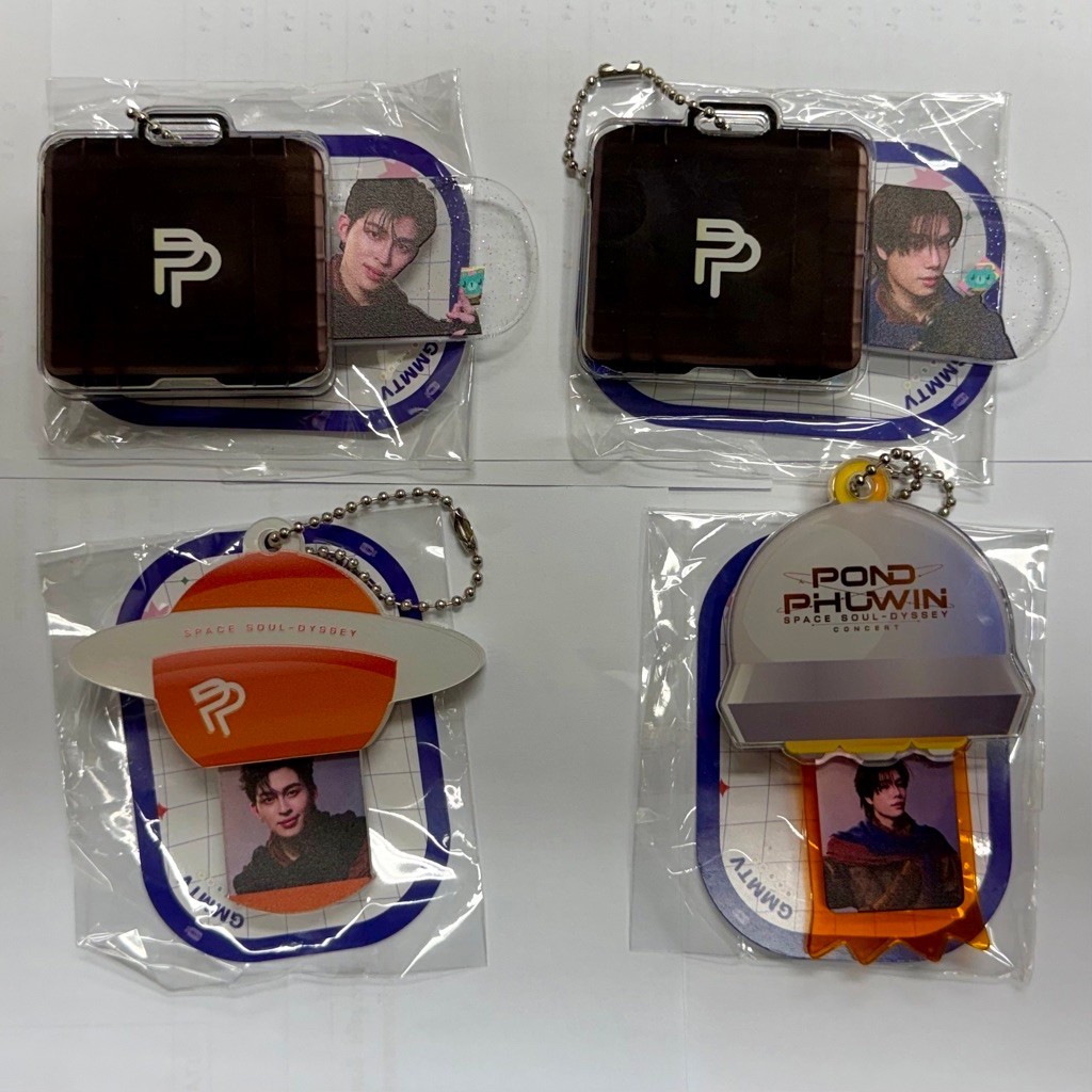 (กาชาพร้อมส่ง)SPACE ACRYLIC KEYCHAIN ในงาน POND PHUWIN Space Soul-dyssey CONCERT