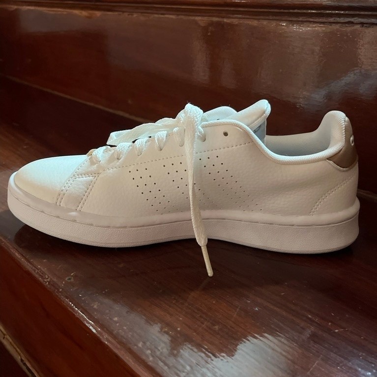 รองเท้า adidas  uk 6 ของแท้