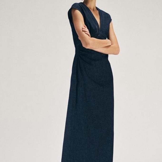 ZARA MIDI dress เดรสสียีนส์ ผ้านิ่ม คอวี มีซิปด้านหลัง