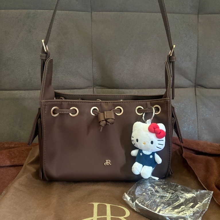 กระเป๋าJira รุ่นAri mini Nylon สีเอสเปรสโซ่ 🤎🧷🥨