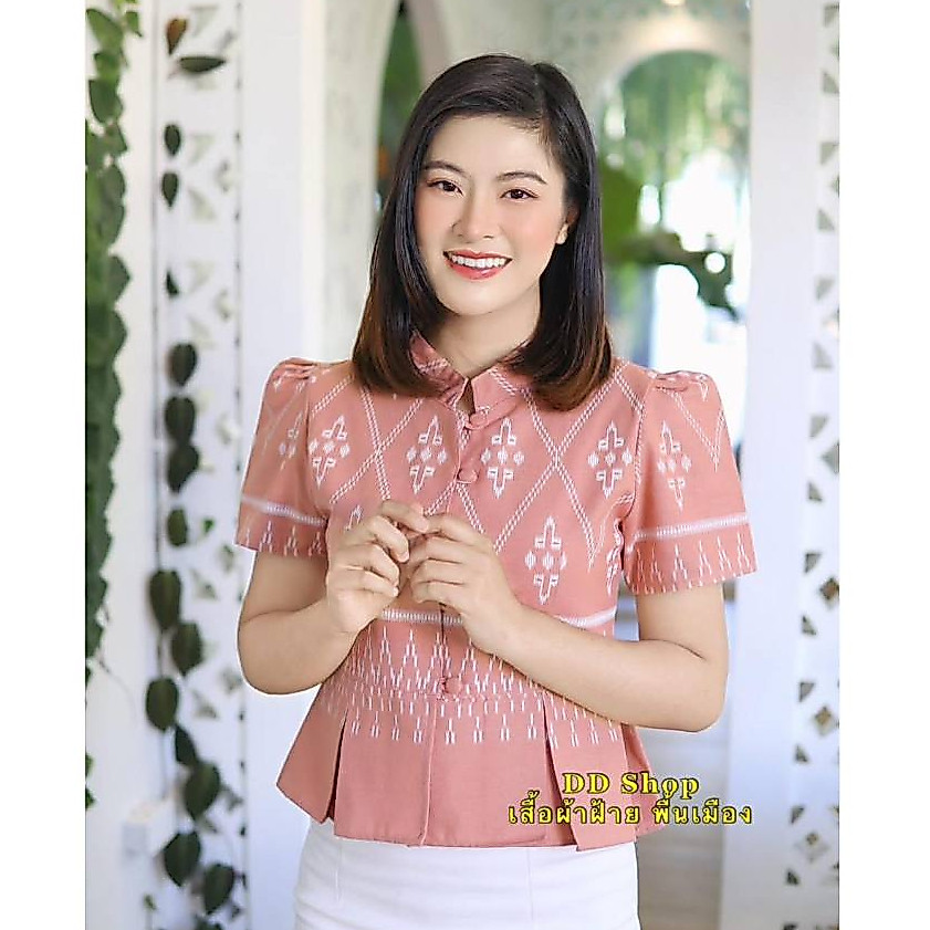 เสื้อผ้าฝ้ายพื้นเมืองหญิง คอยุด ลายไทย