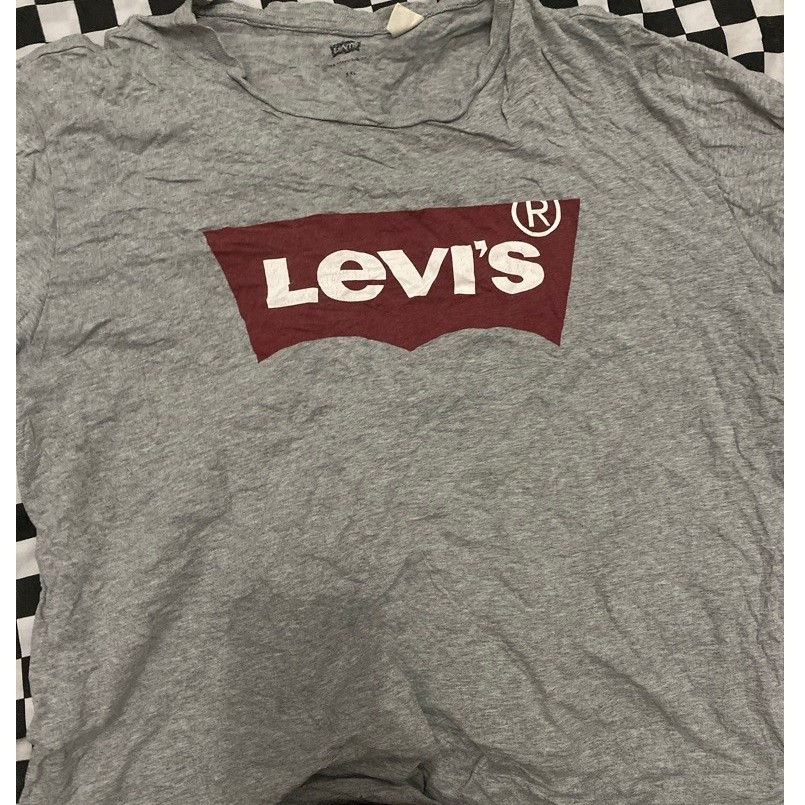 เสื้อมือสองของแท้ Levi’s ไซส์XL สวยๆ