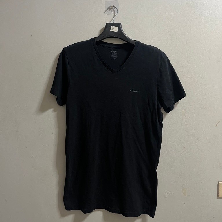 DIESEL V-NECK มือสอง
