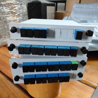 PLC Splitter Cassette แบบเสียบ SC/UPC กล่องแยกสัญญาณไฟเบอร์ออปติก 1:4 1:8 1:16