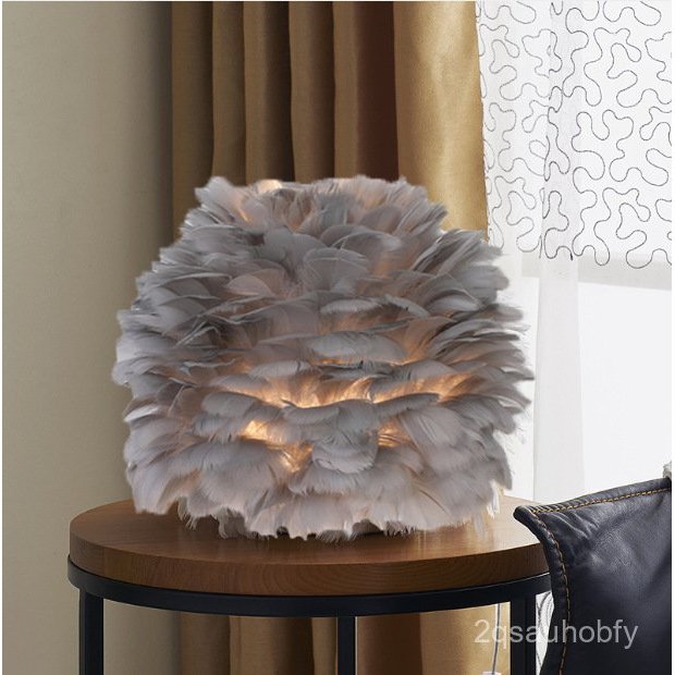 Feather Table Lamp Bedroom Bedside Light Luxury Creative Warm Romantic Girl Nordic Table Lamp Night 