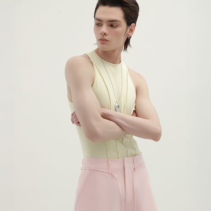 VSTU Store - IAMSAIGON - เสื้อกล้าม Contour SS25 เข้ารูป ผ้าริบยืดหยุ่น