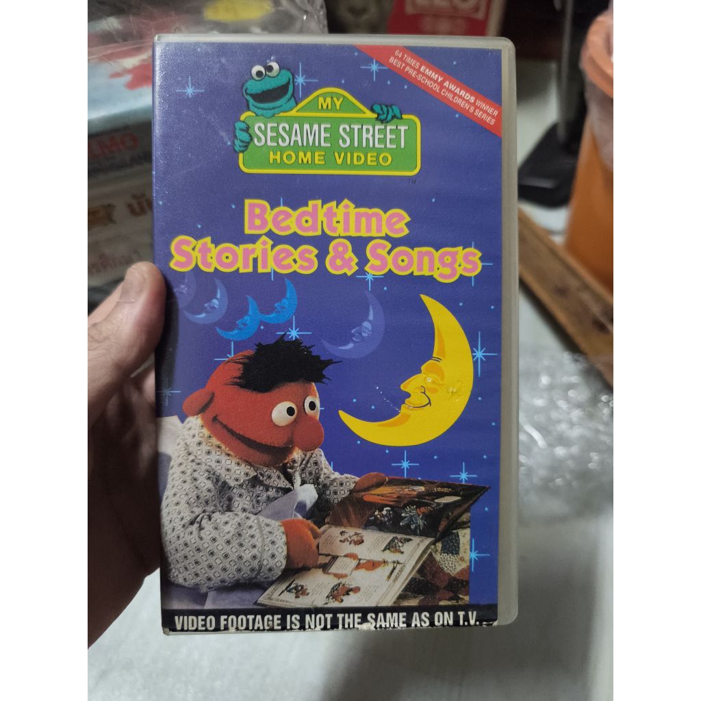 VDO VHS ม้วน เทปวิดีโอ รวมการ์ตูน Tom and Jerry / Chipmunk / Looney Tunes Mario Bros