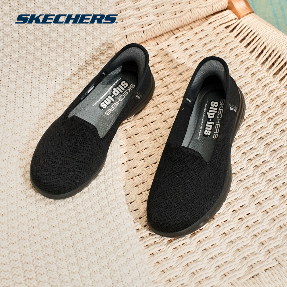 Skechers สเก็ตเชอร์ส รองเท้าผู้หญิง Women Slip-Ins Astonish Shoes - 136542-BBK Air-Cooled Memory Foam Heel Pillow, Machi