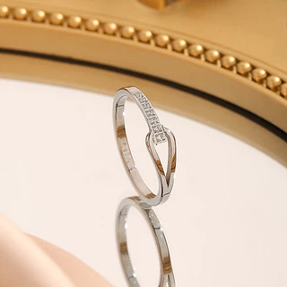 Drop-shaped Diamond-Studded Titanium Steel 18k Gold Ring Jewelry Niche Design Fashion All-Match High-End Ring
